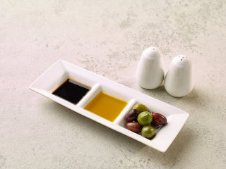 White Porcelain Pepper Pot Ceramic Seasoning Shaker for Catering, Dining, Table Service, Set of 6